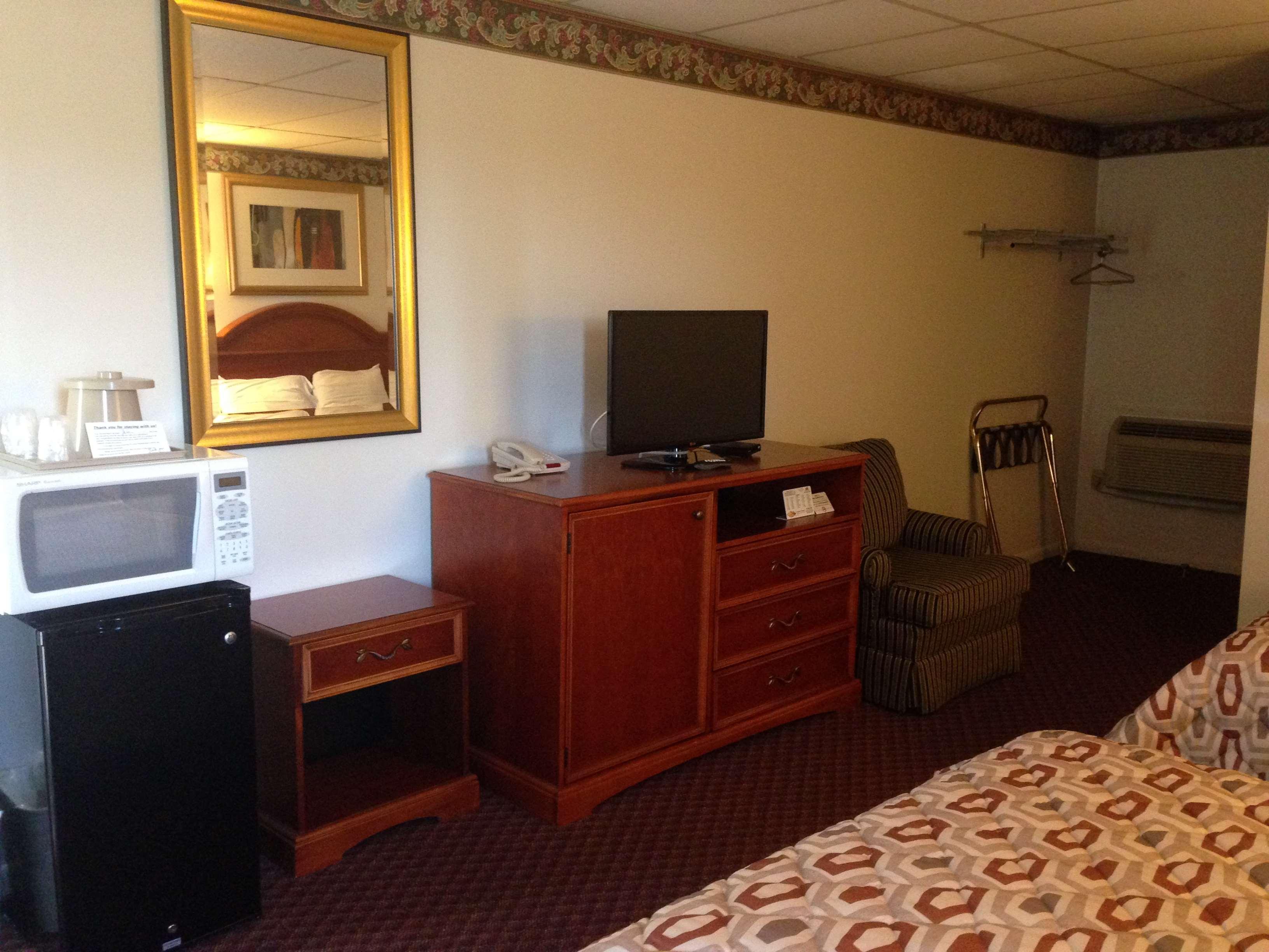 Americas Best Value Inn - Palmyra/Hershey Exterior photo